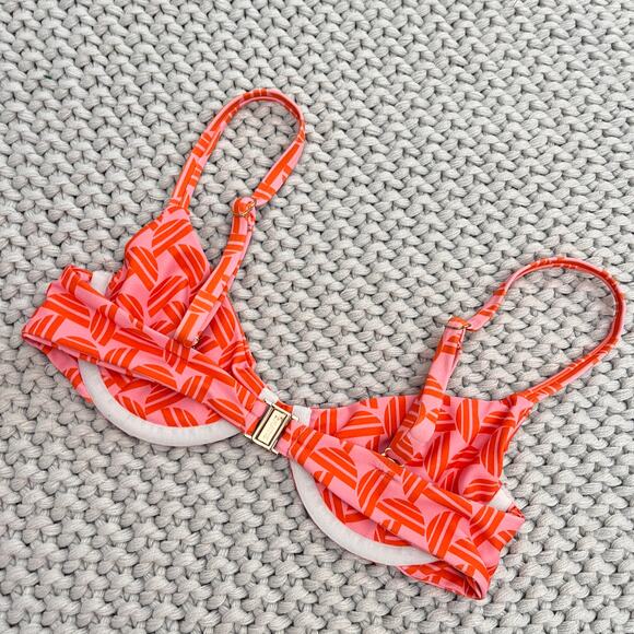 Skatie• ‘Claire’ Bikini Top in TROPICANA - Picture 4 of 13